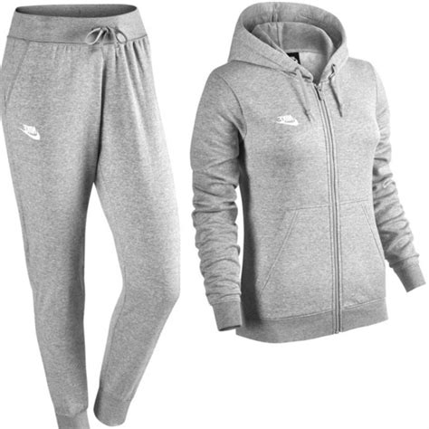 jogginganzug damen schwarz nike|jogginanzüge damen.